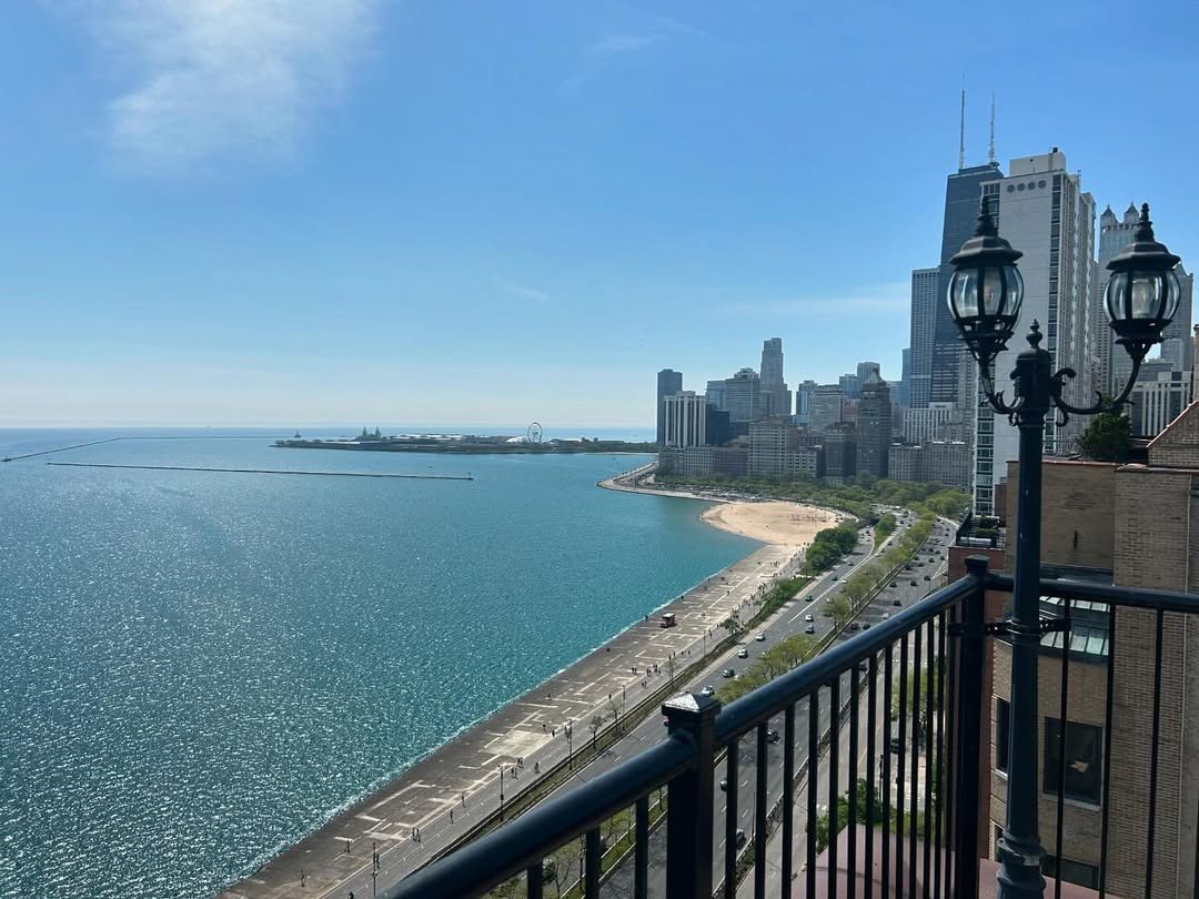 Chicago, IL location view 2